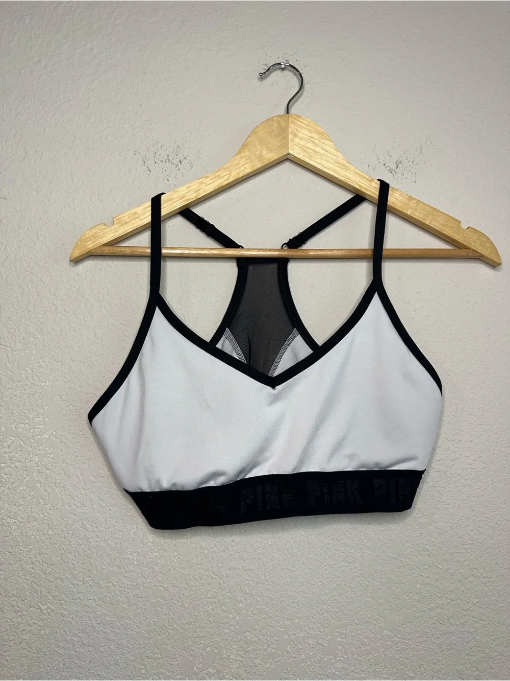 💫PINK Victoria's Secret White Sports Bra with Black Mesh Racerback Size Medium